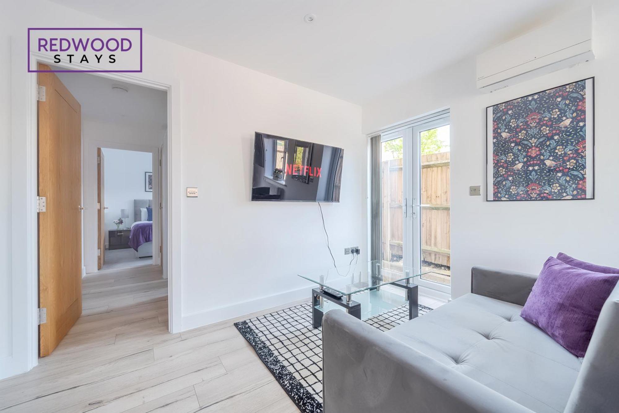 Modern Serviced Apartments For Contractors & Families With Free Parking, Wifi & Netflix By Redwood Stays Basingstoke Dış mekan fotoğraf