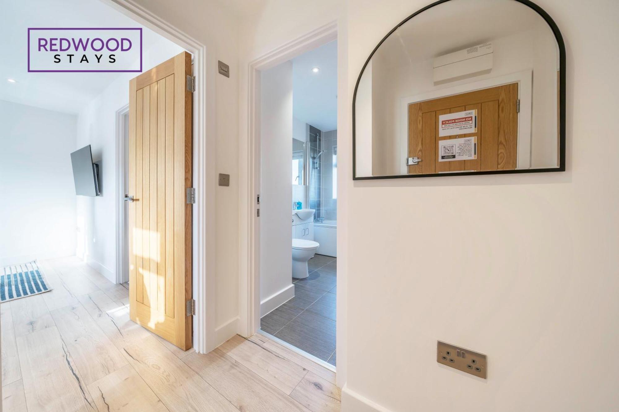 Modern Serviced Apartments For Contractors & Families With Free Parking, Wifi & Netflix By Redwood Stays Basingstoke Dış mekan fotoğraf