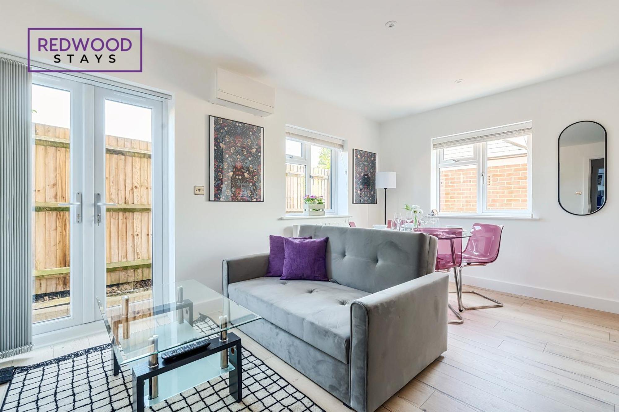 Modern Serviced Apartments For Contractors & Families With Free Parking, Wifi & Netflix By Redwood Stays Basingstoke Dış mekan fotoğraf