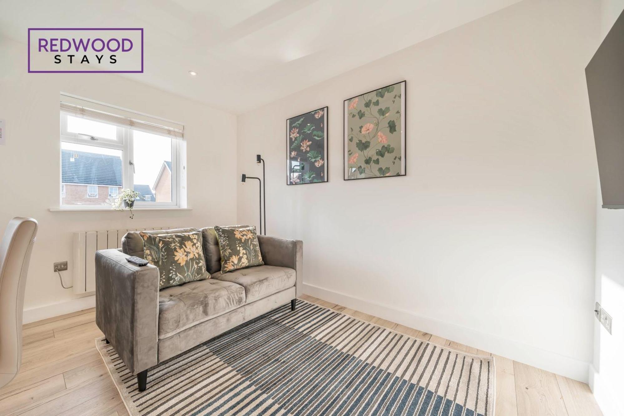 Modern Serviced Apartments For Contractors & Families With Free Parking, Wifi & Netflix By Redwood Stays Basingstoke Dış mekan fotoğraf