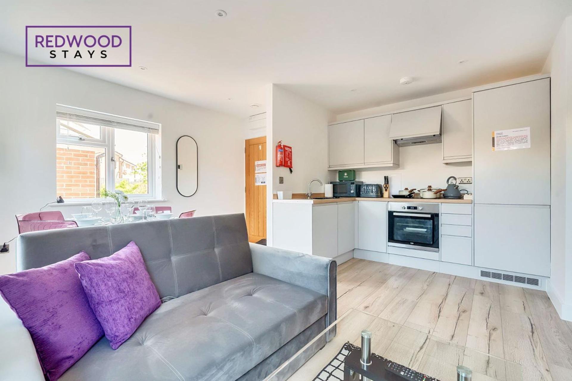 Modern Serviced Apartments For Contractors & Families With Free Parking, Wifi & Netflix By Redwood Stays Basingstoke Dış mekan fotoğraf
