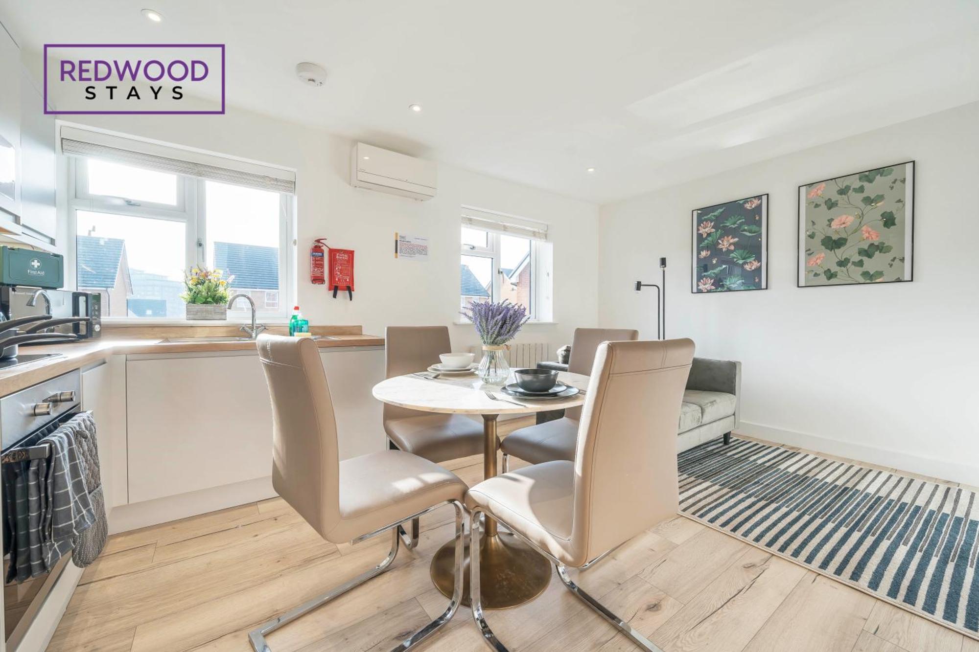 Modern Serviced Apartments For Contractors & Families With Free Parking, Wifi & Netflix By Redwood Stays Basingstoke Dış mekan fotoğraf